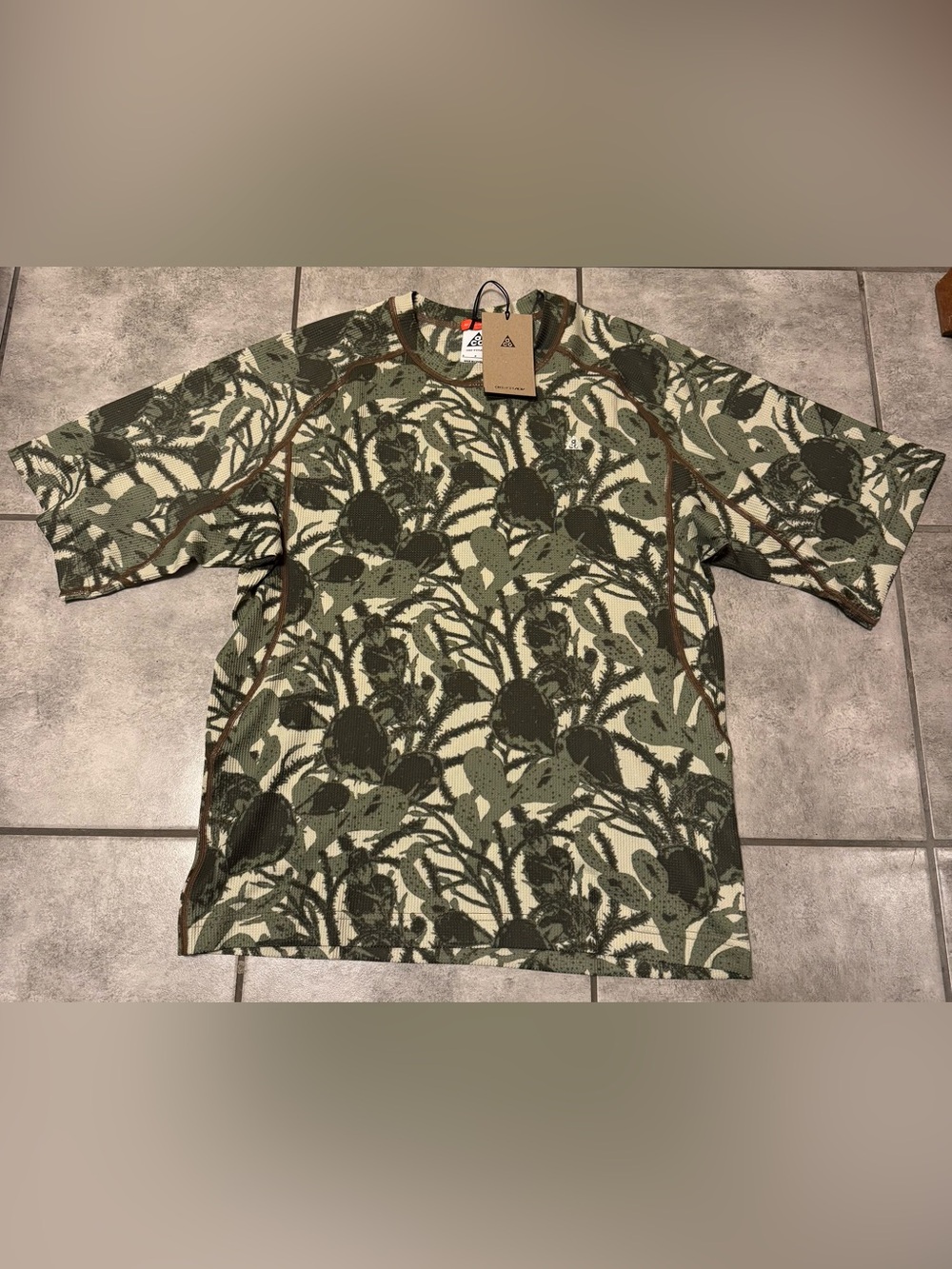Nike ACG 'Chinati' Men's Small Dri-FIT ADV Short-Sleeve Baselayer Top